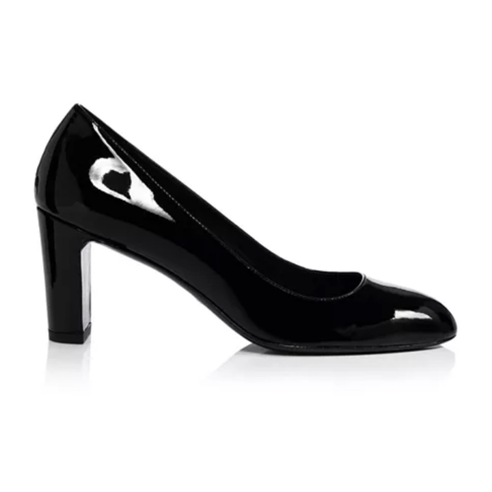 Stuart Weitzman round-toe pump, 2 3/4" covered heel. 9M Dust Bag-no box